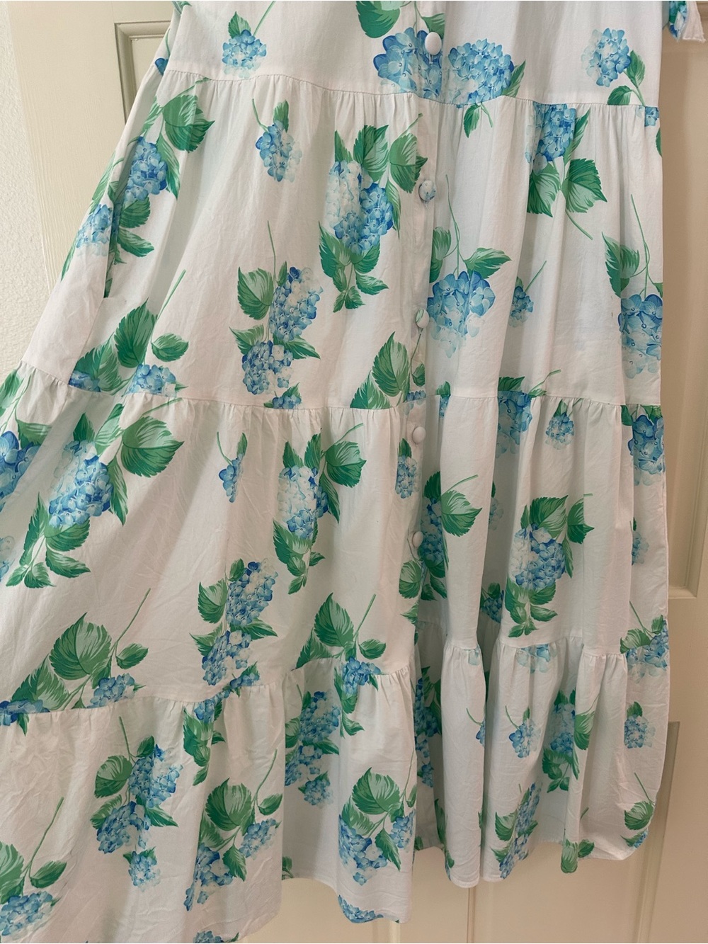 Women’s White Floral Button-Front Dress with Blue & Green Hydrangea Print - Picture 5 of 5